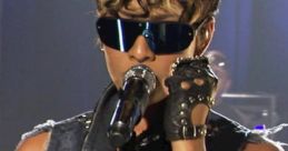 Keri Hilson (Live)