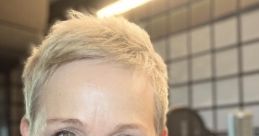 Ute Piasetzki (Erfahrene Sprecherin Mit Professionellem Studio: Vielseitig, Anpassungsfähig, Beherrscht...)