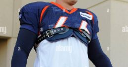 Lonie Paxton Former NFL Long Snapper - New England Patriots. Type your text to hear it in the voice of Lonie Paxton