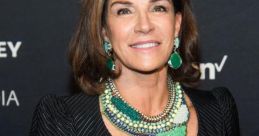 Hilary Farr