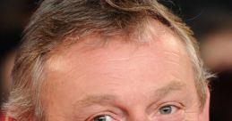 Martin Clunes Alexander Martin Clunes OBE DL (born 28 November 1961) is an English actor, director and television presenter.