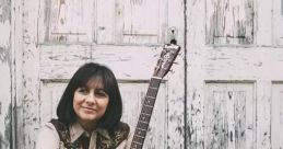 Female Vocal Performer with a Neutral Mexican Spanish Accent and Proficiency in Latin American English