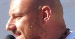 Italian Voice Actor with an Impartial Timbre