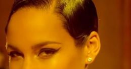 Alicia Keys - Girl on Fire
