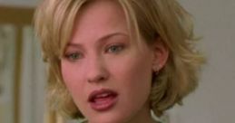 Joey Lauren Adams Blonde American actress with a most unique voice.