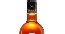 Ron Medellín Añejo 3 años, premium Colombian rum with rich flavors, perfect for cocktails or sipping. Enjoy responsibly.