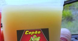 De Copão The of "De copão na mão, DE COPÃO NA MÃO (ESTOURADO)" echoes through the air, a chant of excitement and