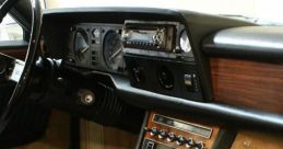 Vintage Motor Car: Fiat 509A Saloon: Interior