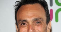 Moe Szyzlak (Harry Shearer)