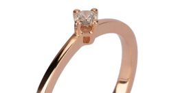 Fiona Jeweler