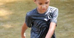 _KIDSLAUGHING_WATERFLOW_WALKING