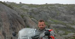 Motorcykel der kører væk