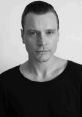 Veteran British Rp Voiceover Virtuoso - Lucid, Succinct, and Professional, with Expeditious File Delivery Type your text