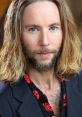 Mikey (Greg Cipes)