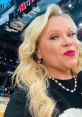 Holly Rowe Holly Rowe is a renowned American sports journalist, celebrated for her dynamic reporting style and extensive