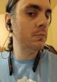 Tom Pellizzer Tom Pellizzer is a versatile voice talent and actor known for his dynamic vocal range and engaging