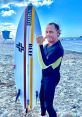 Taylor Knox Taylor Knox is an accomplished professional surfer known for his powerful and stylish approach to the waves.