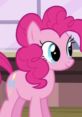 Pinkie Pie Mlp 🔴 ¿Qué es “Smile”? Es una reinterpretación oscura de Pinkie Pie. La muestra con una personalidad