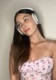Adele_Tsy (Streamer) Twitch: https://www.twitch.tv/adele_tsy Adèle sur Twitch ? Wtf ? En live (presque) tous les matins à