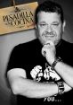 Alberto Chicote, chef and host of "Pesadilla en la Cocina," showcasing his signature style and charisma.